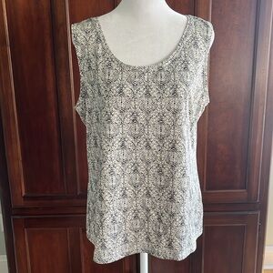 212 Collection Round Neck Sleeveless Stretch Top. Abstract Black & Cream Design.
